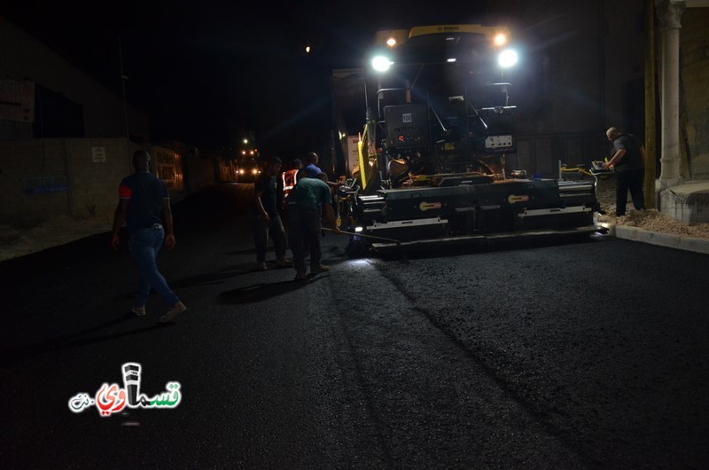 فيديو : الاتجاه المعاكس  لمهبط الطيران ينعم بالتعبيد والتزفيت والرئيس عادل بدير  استطعنا ان نجعل من التعبيد والتزفيت ثقافة سهلة المنال بعد ان كانت رجاء وعناء .